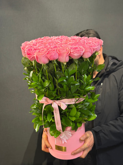 Pink Eternity – Pembe Kutuda İthal Gül Aranjmanı