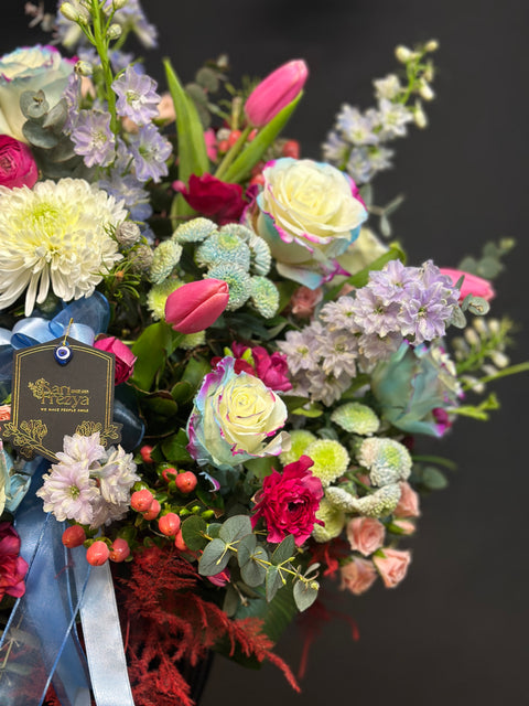 Aurora Luxe – Siyah Vazoda Renkli Premium Lüks Aranjman