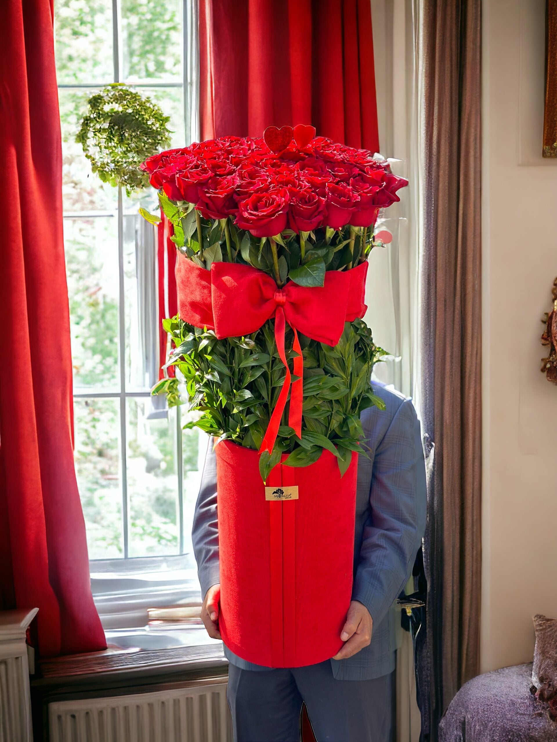 41 Roses in a Giant Box Red Box – Sarı Frezya