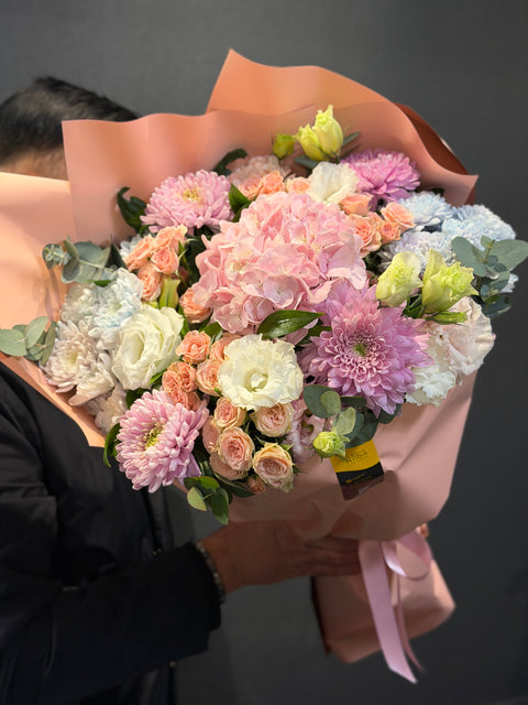 Blush Harmony | Pastel Tonlarda Lüks Çiçek Buketi