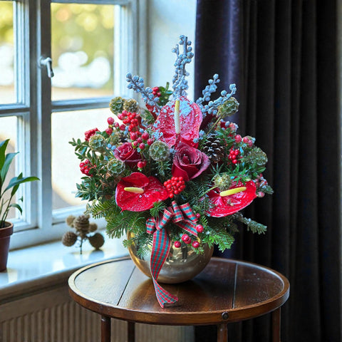 Crystal Noel – Kırmızının Işıltısını Kristal Dokunuşla Buluşturan Yılbaşı Aranjmanı