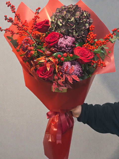 Crimson Noir – Kış Koleksiyonu Buketi