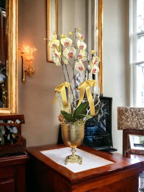 Retro Gold Goblet Orchid