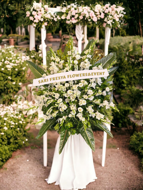 White Modern Wedding Flowers