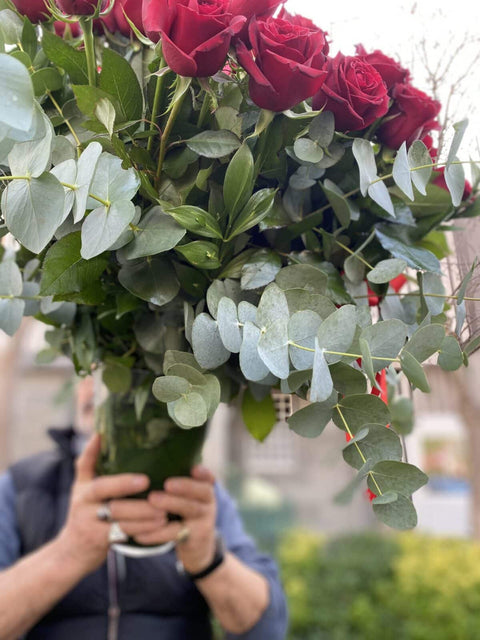 51 Roses in Vase